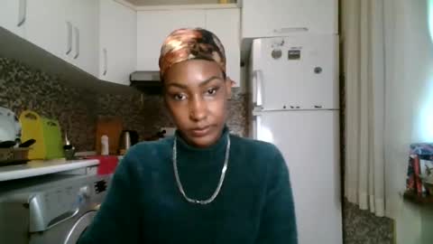 ravenbby online show from April 21, 2026, 8:42 am