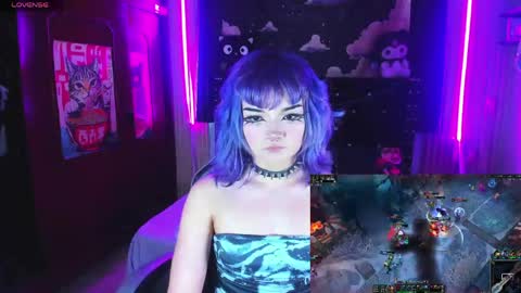 Snapshot of ravencollen chatting on May 16, 2026, 7:56 pm ravencollen online show from May 16, 2026, 7:56 pm