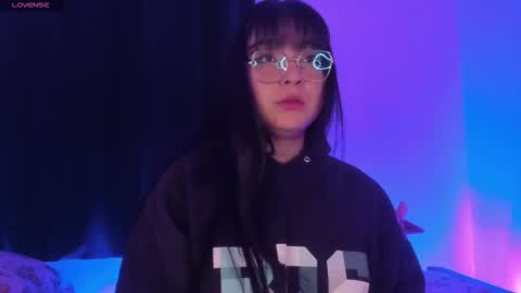 Raven  online show from November 30, 2025, 4:27 am