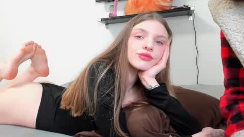 Raveneusbiter online show from February 15, 2026, 7:49 am