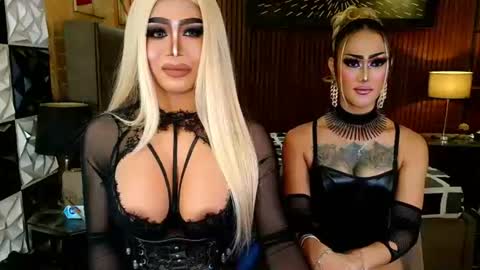 ravenmystiquex online show from July 23, 2026, 9:18 am