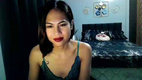 Snapshot of ravenna69ts chatting on March 7, 2025, 4:00 pm Raven online show from March 7, 2025, 4:00 pm