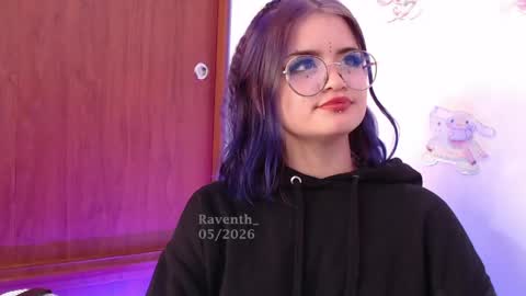 Snapshot of raventh_ chatting on May 11, 2026, 2:12 pm raventh_ online show from May 11, 2026, 2:12 pm