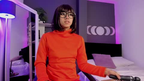 Raven Witch online show from February 2, 2025, 12:09 am