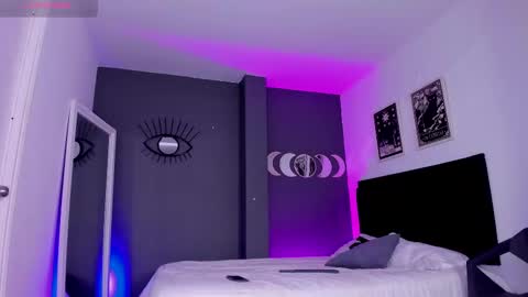 Raven Witch online show from March 4, 2025, 9:22 pm