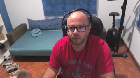 ravingr3d3 online show from September 14, 2025, 10:31 pm