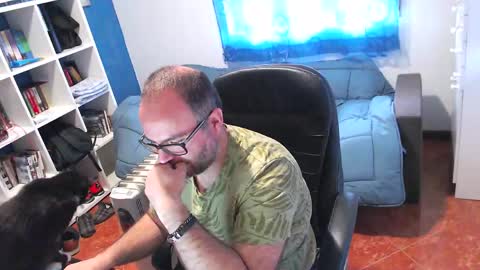 ravingr3d3 online show from April 10, 2026, 8:19 am