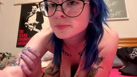 Ravynn 3 online show from November 4, 2025, 2:05 pm