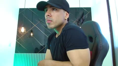 Snapshot of rayanroy1 chatting on June 10, 2026, 7:02 pm rayanroy1 online show from June 10, 2026, 7:02 pm