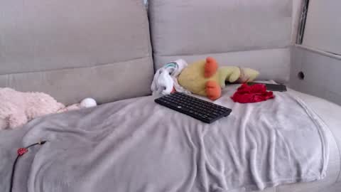 Ray  online show from November 1, 2025, 5:48 pm