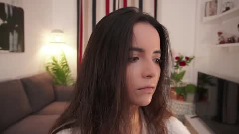 Raychell Black  online show from April 19, 2026, 2:05 pm