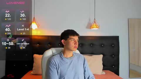 YE online show from November 26, 2025, 1:34 pm