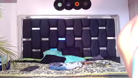 Rayn online show from January 27, 2025, 4:54 pm