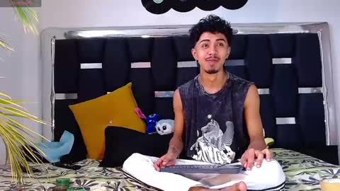 Rayn online show from January 31, 2025, 3:44 pm