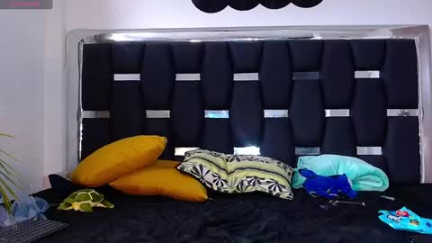 Rayn online show from February 1, 2025, 7:34 pm