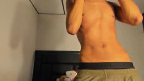 Rayn online show from October 15, 2025, 12:11 am