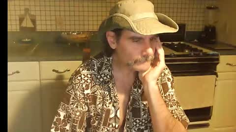 Ray online show from October 6, 2025, 8:12 am