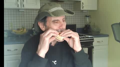 Ray online show from February 22, 2026, 7:12 pm