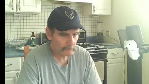 Ray online show from April 19, 2026, 7:05 pm