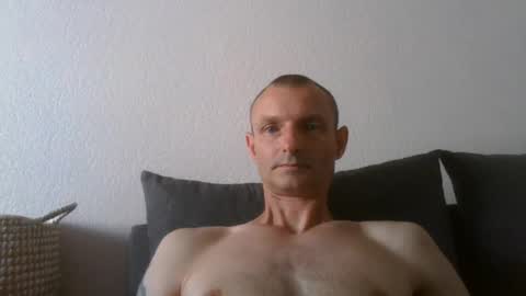 Snapshot of raynxxx335946 chatting on July 15, 2026, 5:34 am raynxxx335946 online show from July 15, 2026, 5:34 am