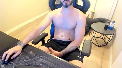 raysexparty online show from April 14, 2026, 6:58 pm