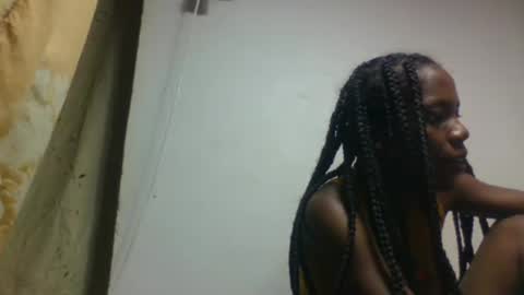 razanastine online show from November 30, 2025, 11:03 am