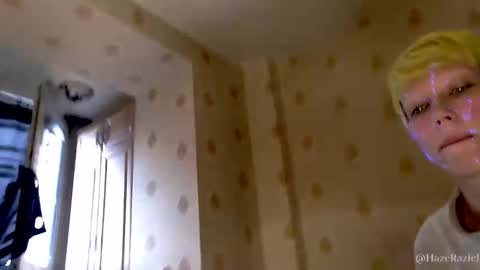  Yrriel Strife Candy-Demon Caveboy mr. Cringe   online show from September 18, 2025, 5:20 am