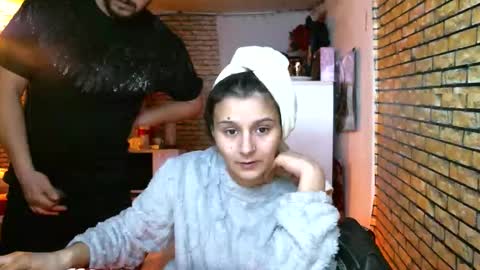 real_coupl3 online show from February 1, 2026, 7:56 pm