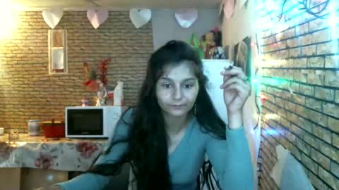 Snapshot of real_coupl3 chatting on May 10, 2026, 6:40 am real_coupl3 online show from May 10, 2026, 6:40 am