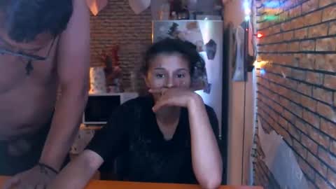Snapshot of real_coupl3 chatting on June 4, 2026, 1:50 pm real_coupl3 online show from June 4, 2026, 1:50 pm