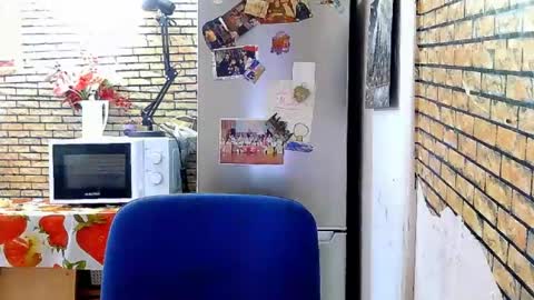 Snapshot of real_coupl3 chatting on July 24, 2026, 12:14 pm real_coupl3 online show from July 24, 2026, 12:14 pm