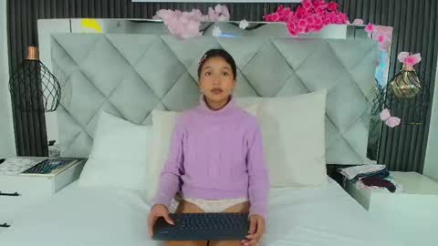 Snapshot of real_doncella_pussy chatting on May 29, 2026, 6:39 pm DONCELLA online show from May 29, 2026, 6:39 pm
