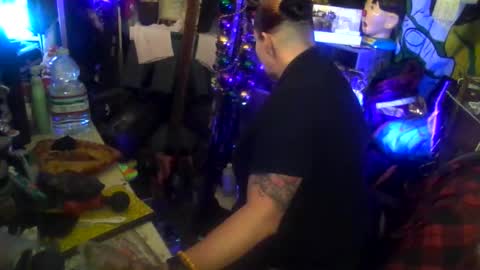 reallyredrum69th online show from February 25, 2026, 3:38 am