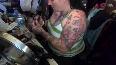 reallyredrum69th online show from March 31, 2026, 4:35 am