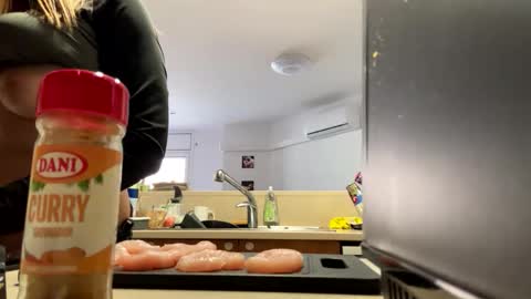 realpussy4 online show from March 18, 2026, 1:58 pm