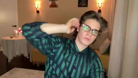 AliceEve online show from January 11, 2025, 6:44 pm