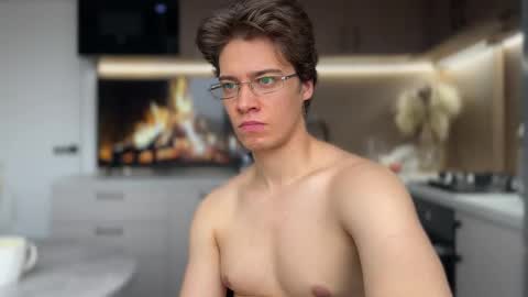 AliceEve online show from March 3, 2025, 12:27 pm