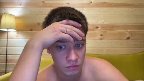 AliceEve online show from October 2, 2025, 5:09 pm