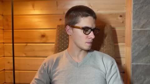 AliceEve online show from December 18, 2025, 11:05 am