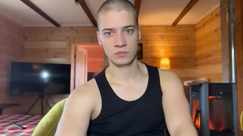 AliceEve online show from April 1, 2026, 10:49 am