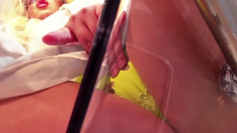 Maria  Realto online show from December 16, 2024, 12:26 am