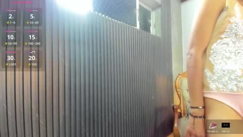 rebeca_2 online show from November 13, 2025, 12:15 pm