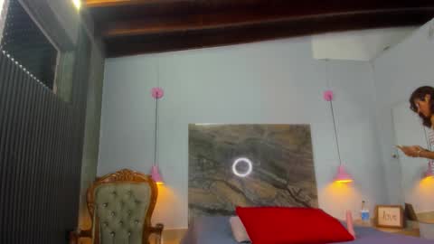 rebeca_2 online show from November 17, 2025, 11:38 am