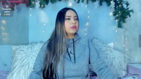 rebeca_35 online show from November 30, 2025, 1:04 pm