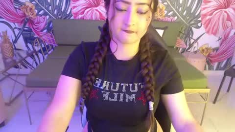 Snapshot of rebeca_dreams chatting on July 9, 2026, 10:03 pm Rebeca dreams online show from July 9, 2026, 10:03 pm