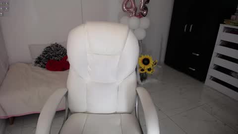 REBECA online show from January 31, 2025, 1:43 am