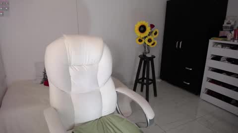 REBECA online show from March 9, 2025, 12:31 am