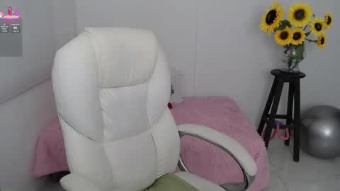 REBECA online show from September 16, 2025, 2:18 pm