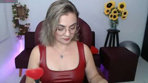 REBECA online show from April 24, 2026, 1:57 pm