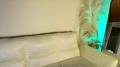 Rebeca Williams online show from February 4, 2025, 2:07 am